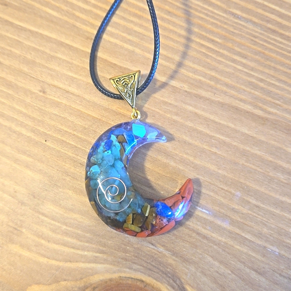 7 Chakra Necklaces - Picture 2 of 3